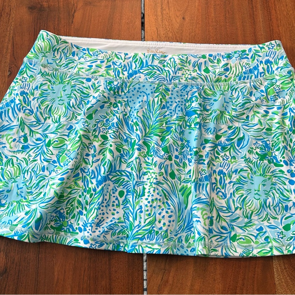 NWT Lilly Pulitzer Blue Green White Printed Skort (Skirt with shorts under)